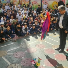 شعبده بازی روز دانش آموزدبستان شیخ محمد خیابانی-1404